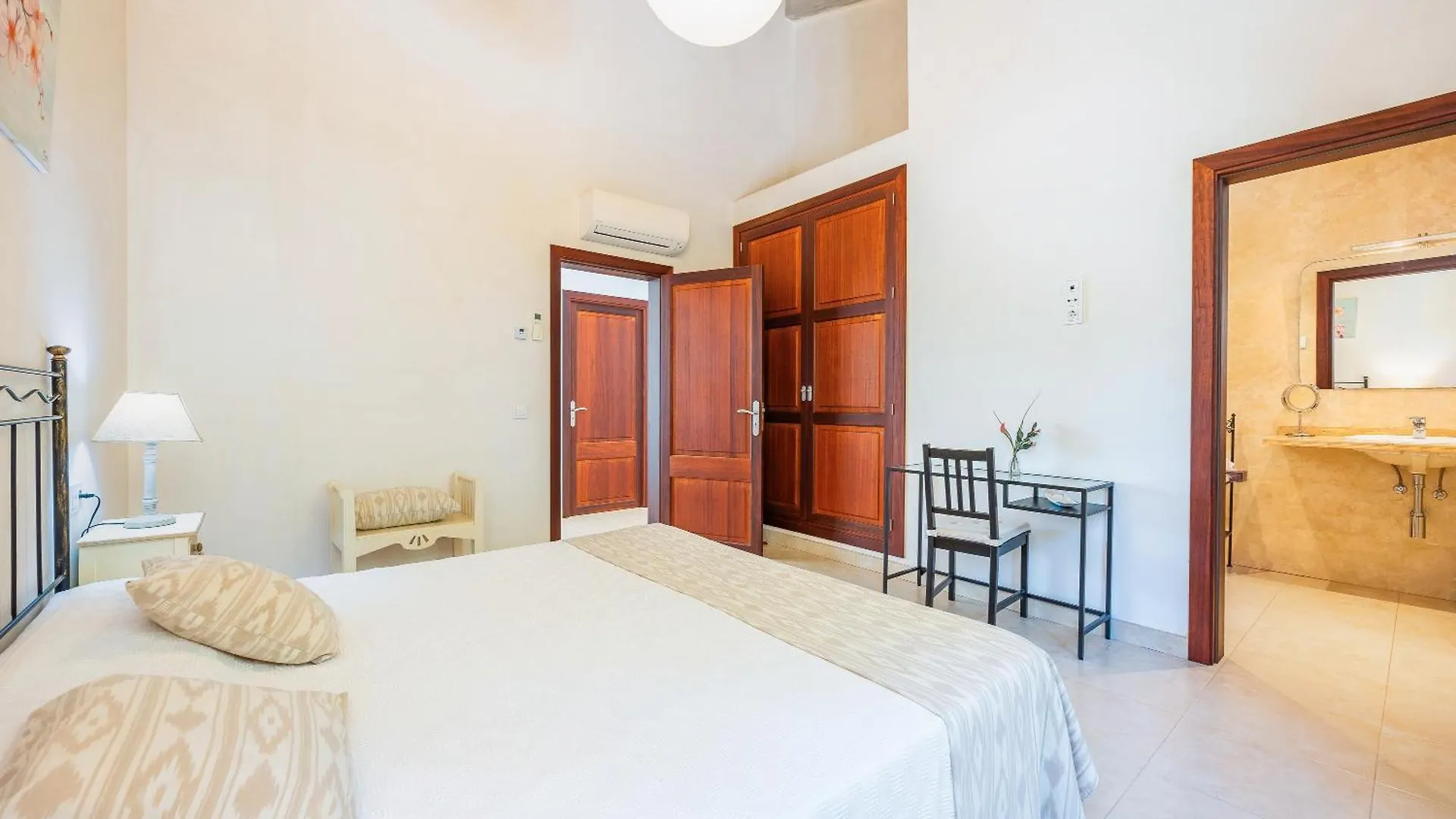 Villa Romani Des Figueral Campos